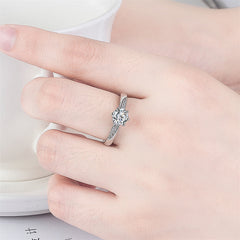 Platinum Plated Zircon Six Claw Ring for Daily Wear